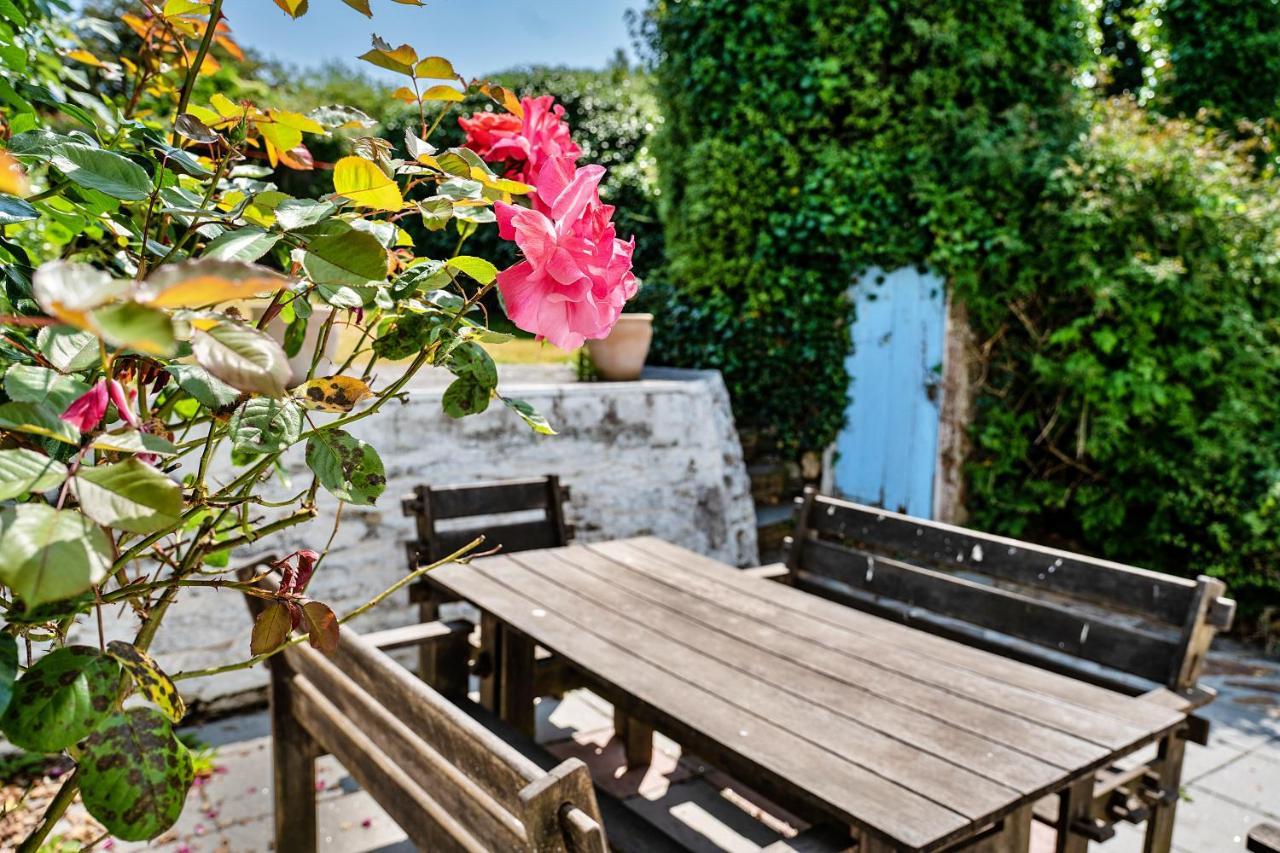 Finest Retreats - Forge Cottage Padstow Eksteriør bilde